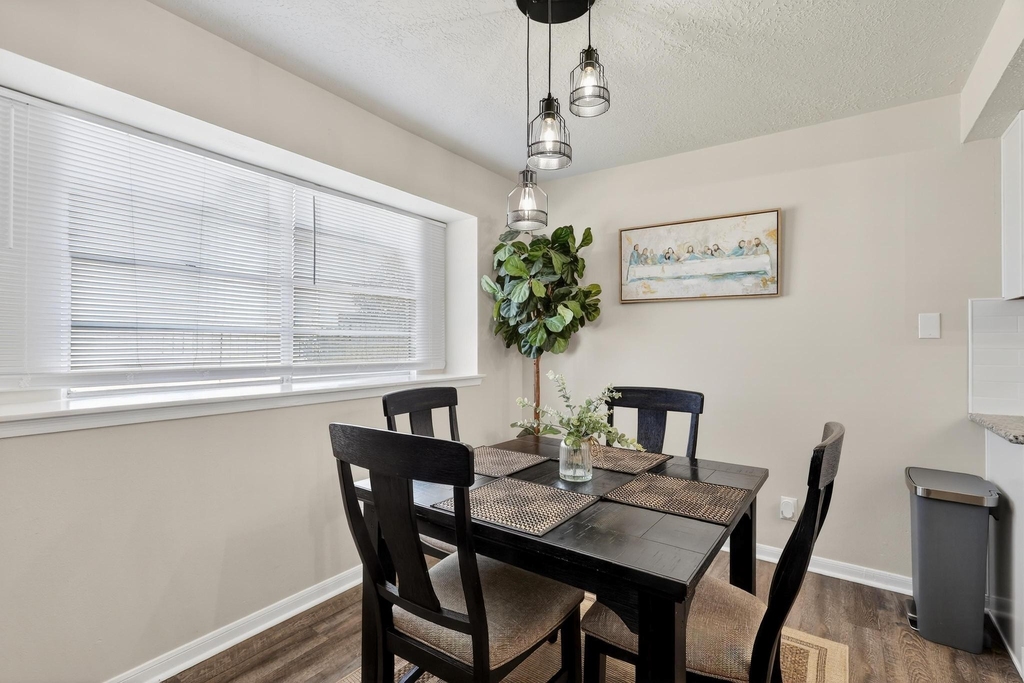 9514 Marblemount Drive - Photo 7