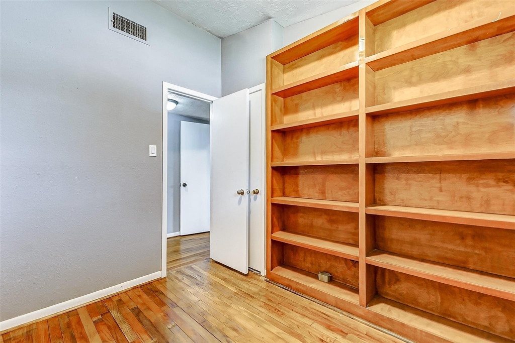 5519 Burlinghall Drive - Photo 15