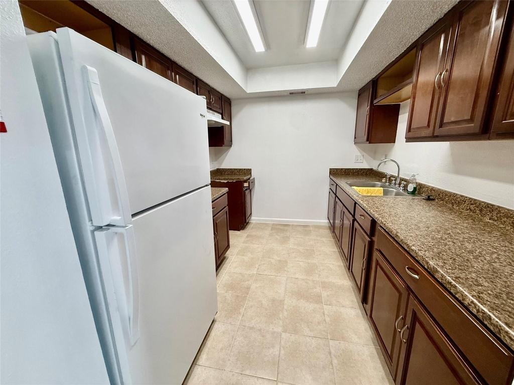2830 S Bartell Drive - Photo 11