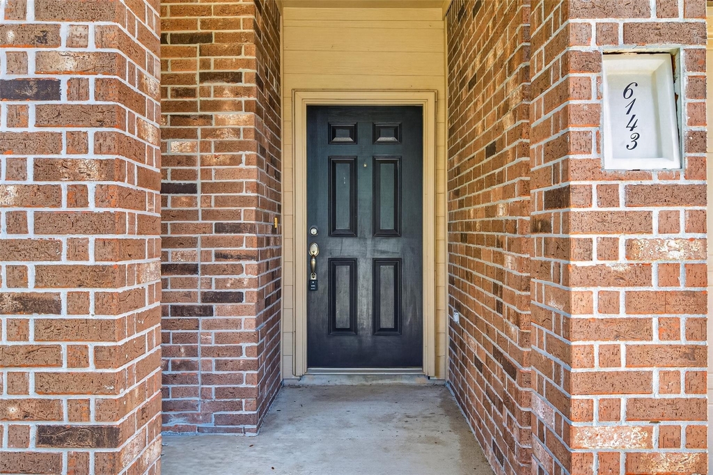 6143 Norwood Meadows Lane - Photo 3