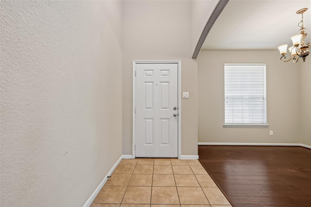6143 Norwood Meadows Lane - Photo 4