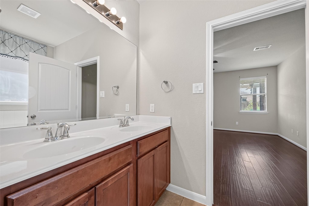 6143 Norwood Meadows Lane - Photo 30
