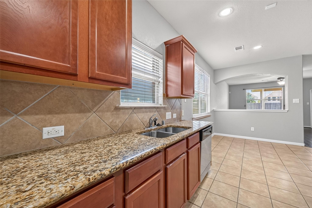 6143 Norwood Meadows Lane - Photo 7