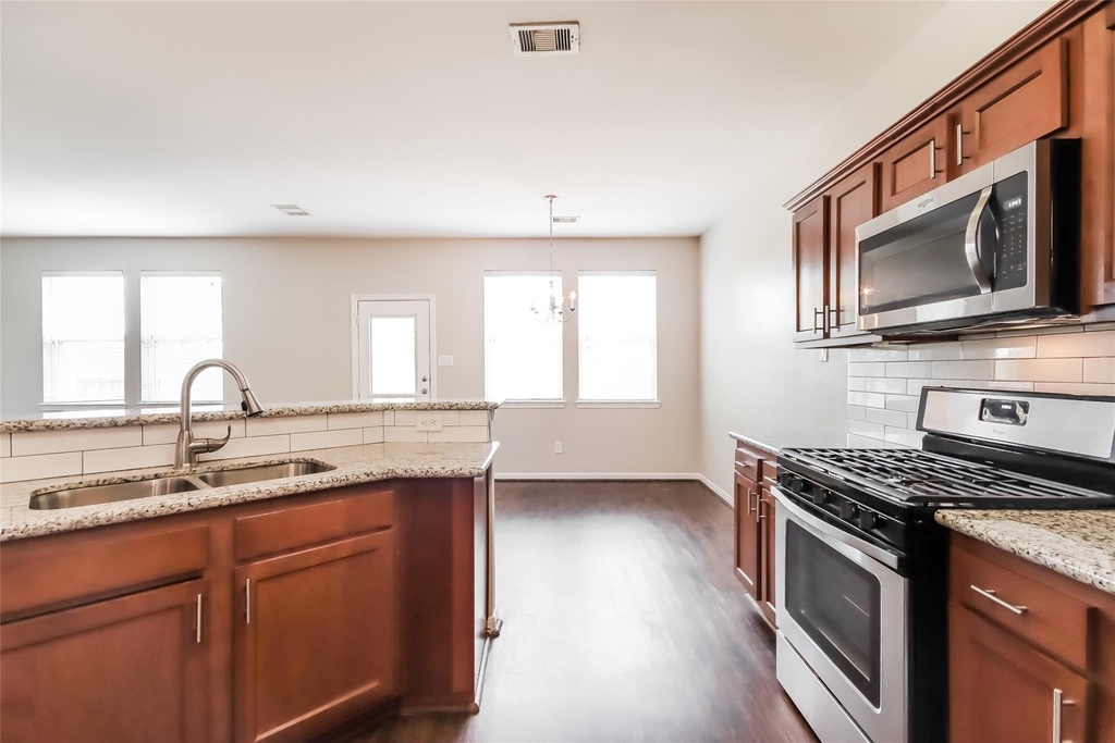 18702 Walden Glen Circle - Photo 5