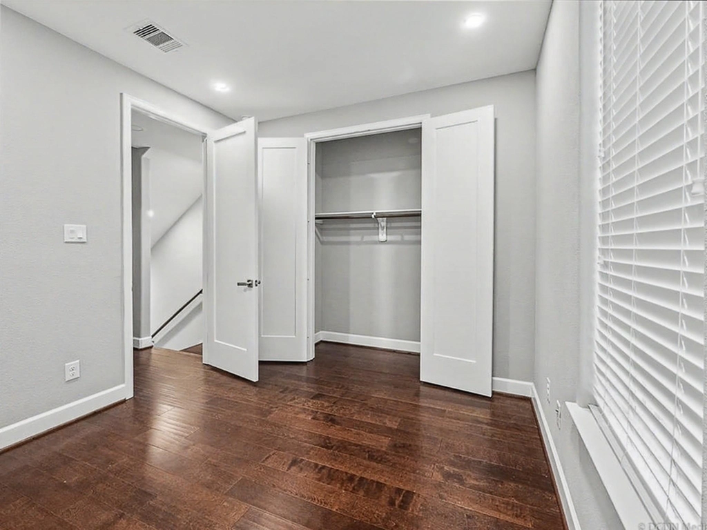 1028 Patterson - Photo 9