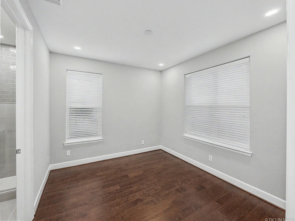 1028 Patterson - Photo 7