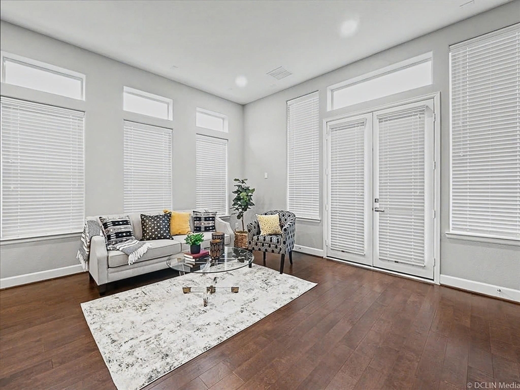 1028 Patterson - Photo 17