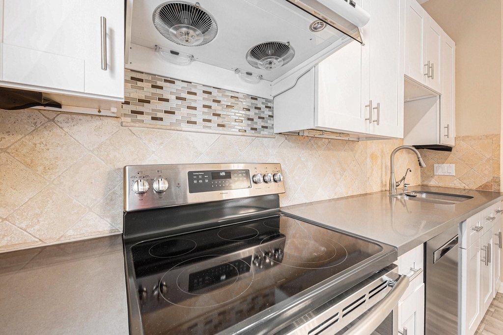 2710 Grants Lake Boulevard - Photo 7