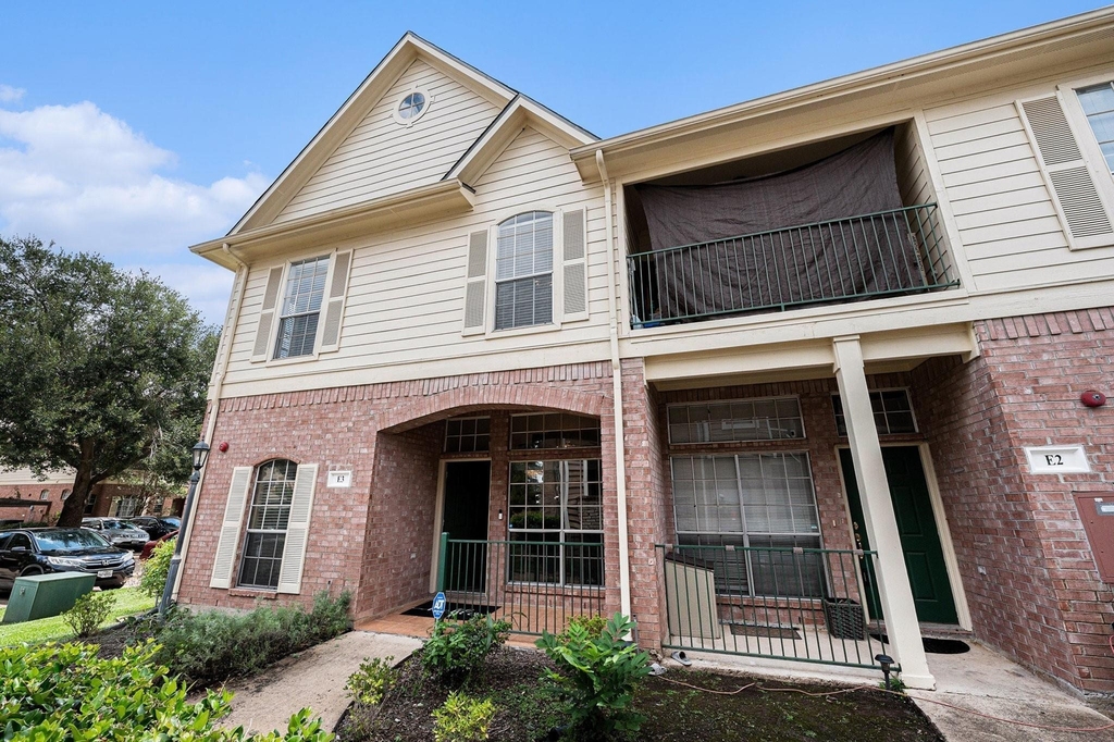 2710 Grants Lake Boulevard - Photo 0