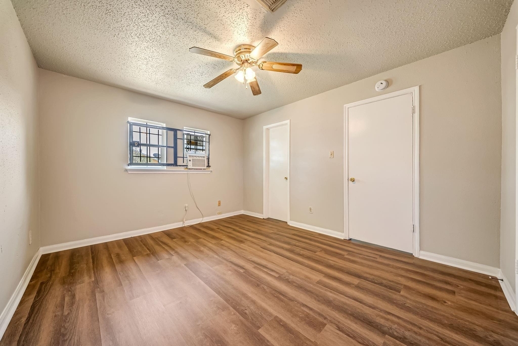 3111 Overcross Drive - Photo 12