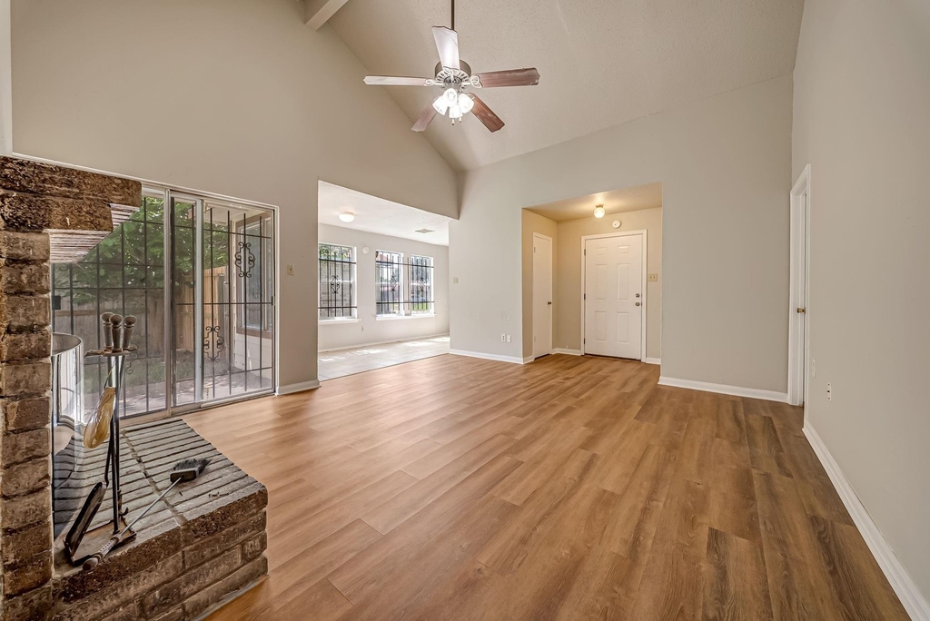 3111 Overcross Drive - Photo 3