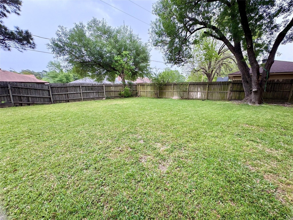 21802 Rotherham Drive - Photo 23