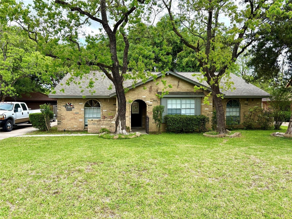 21802 Rotherham Drive - Photo 0