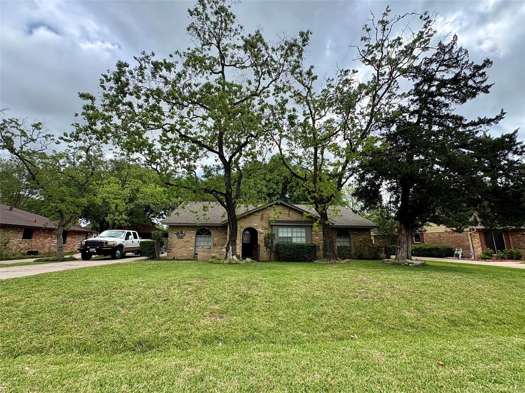 21802 Rotherham Drive - Photo 1