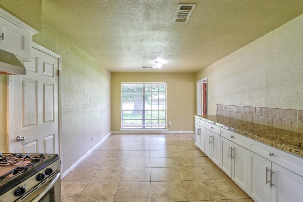 9207 Colleen Road - Photo 12
