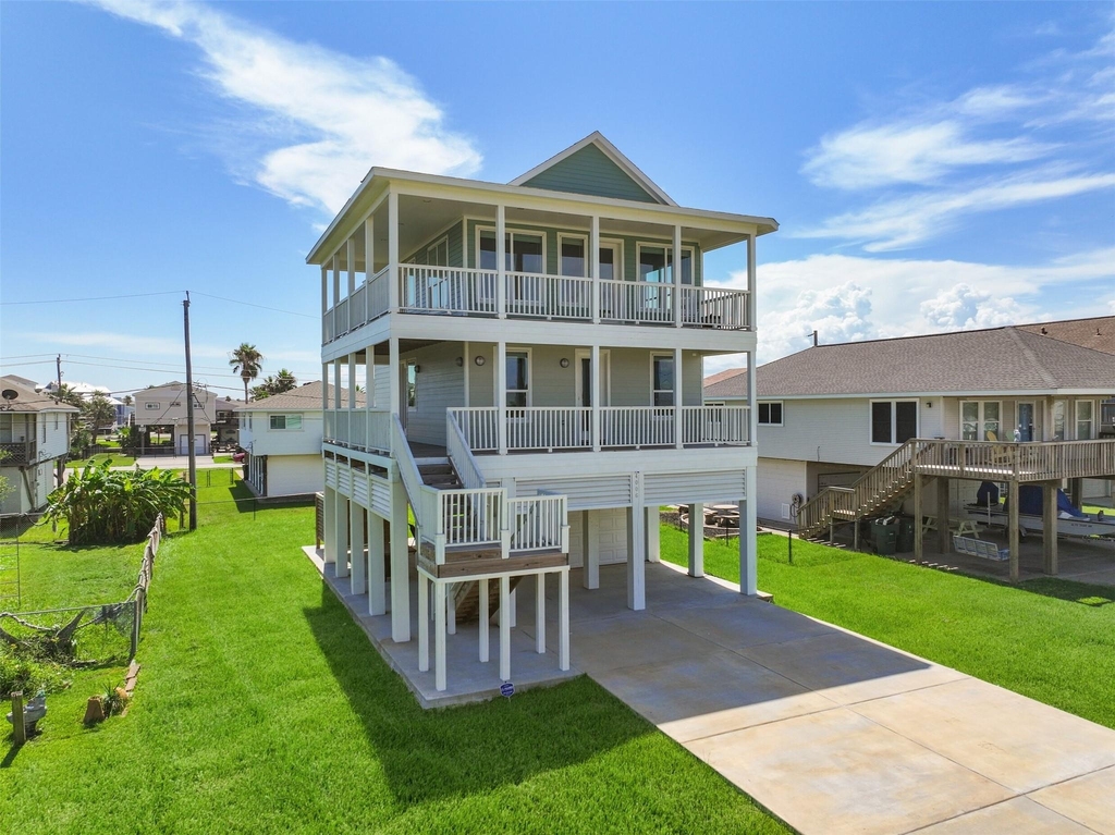 4006 Fort Bend Drive - Photo 0