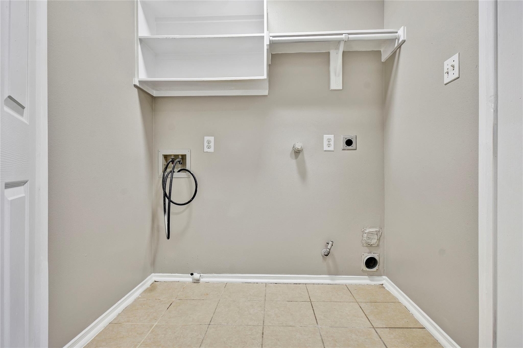 5601 Savannah Woods Lane - Photo 14