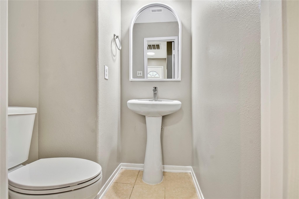5601 Savannah Woods Lane - Photo 6
