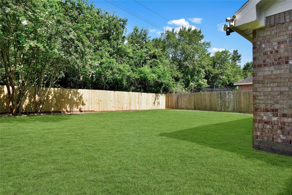 5601 Savannah Woods Lane - Photo 15