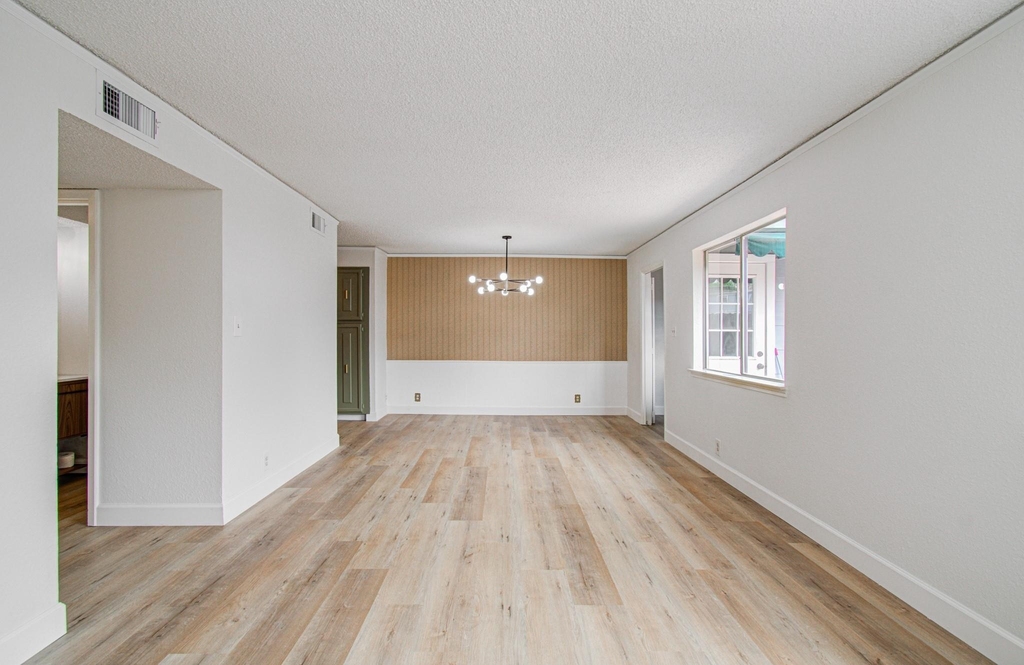 11002 Hammerly Boulevard - Photo 4