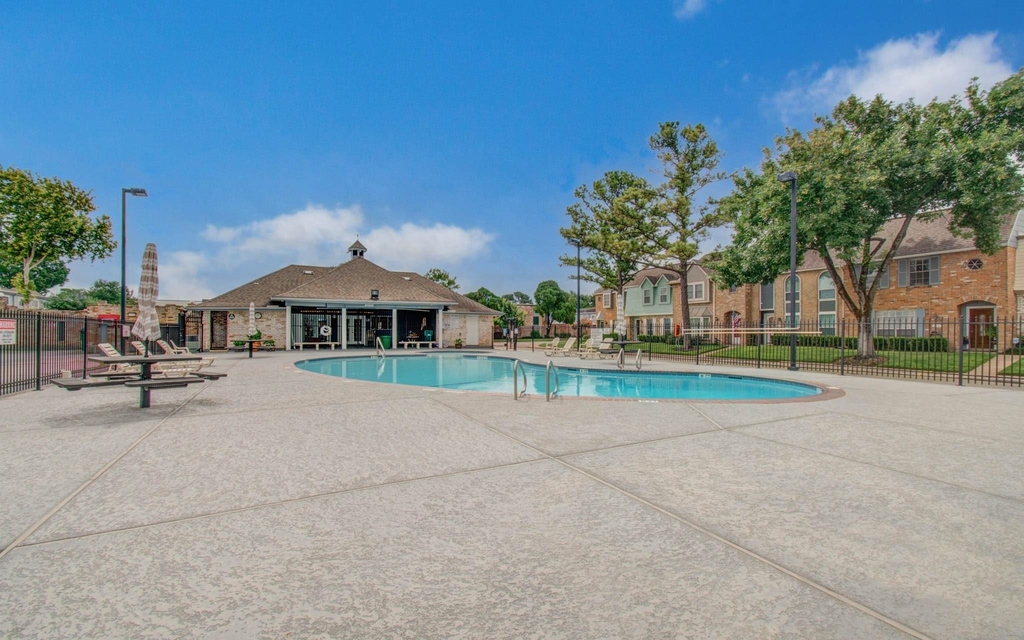11002 Hammerly Boulevard - Photo 31