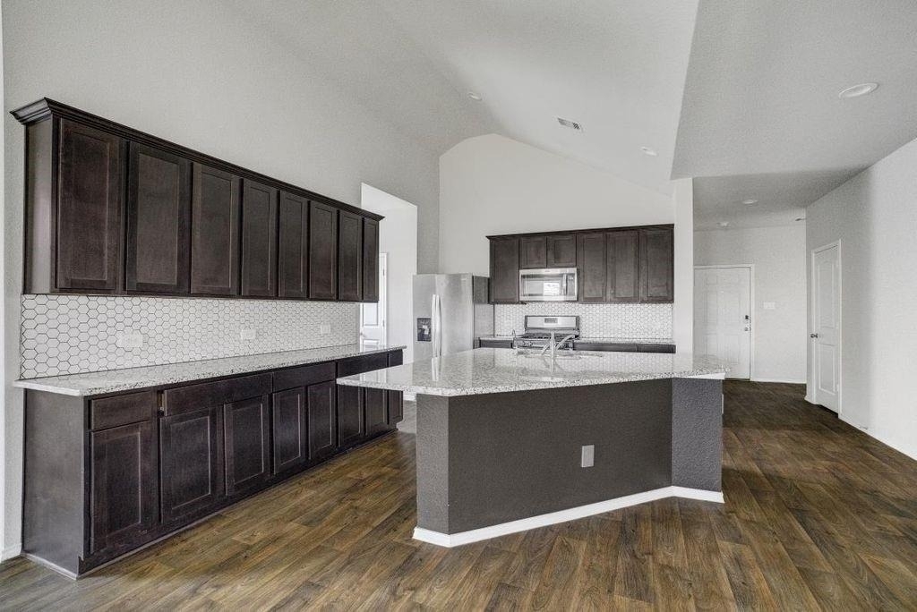 20509 Vaughn Forest Court - Photo 4