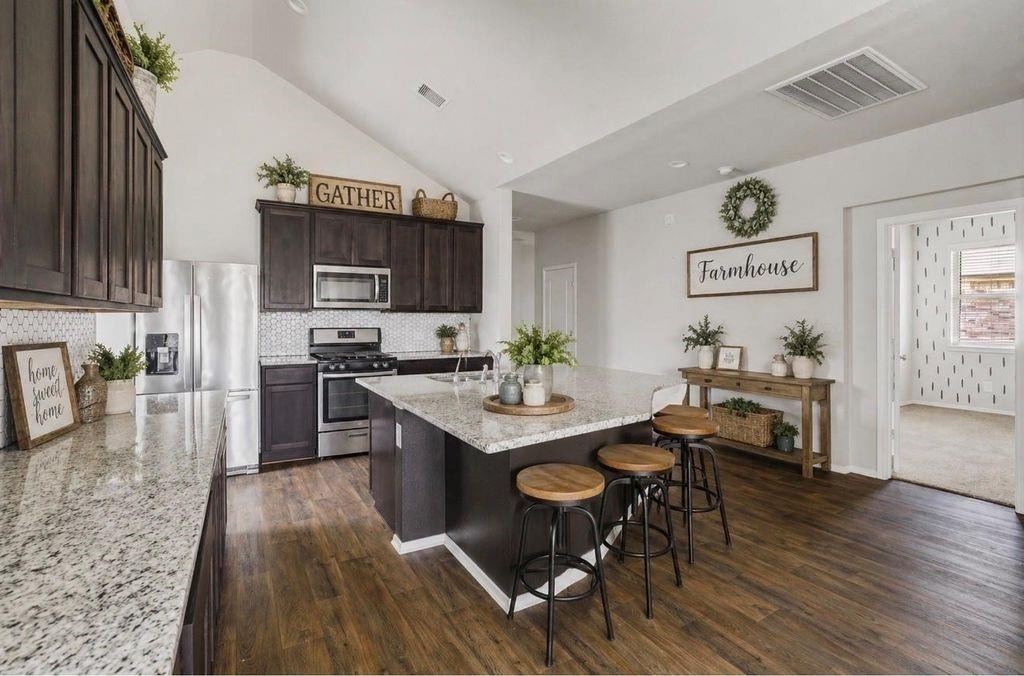 20509 Vaughn Forest Court - Photo 2