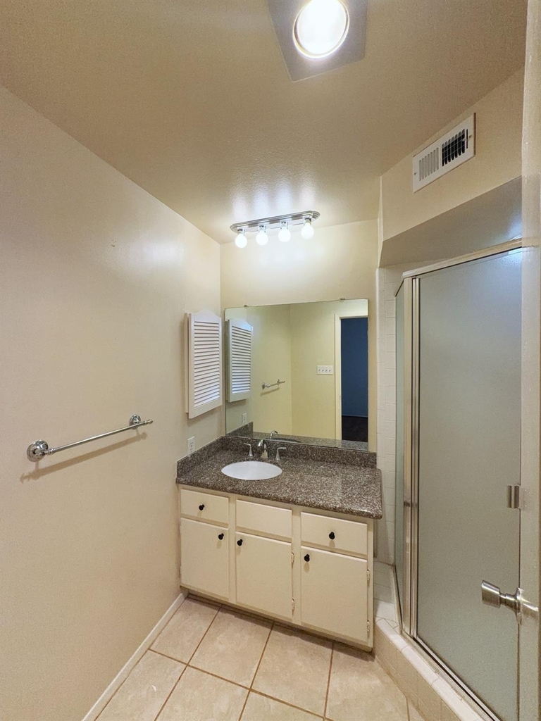 2210 Dorrington Street - Photo 10