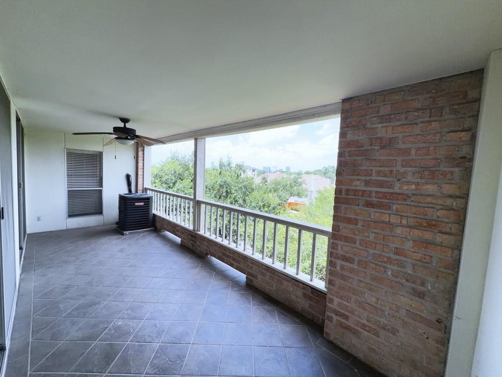 2210 Dorrington Street - Photo 11