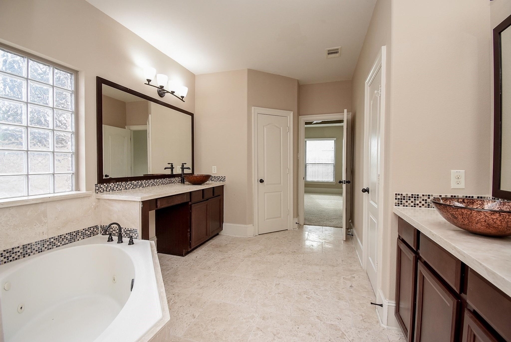 6034 Gracys Landing Lane - Photo 24