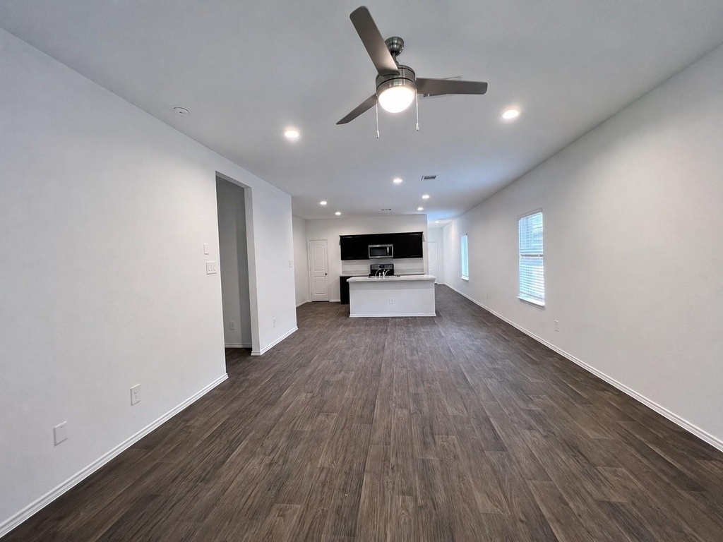 14918 Cypress Hollow Drive - Photo 9