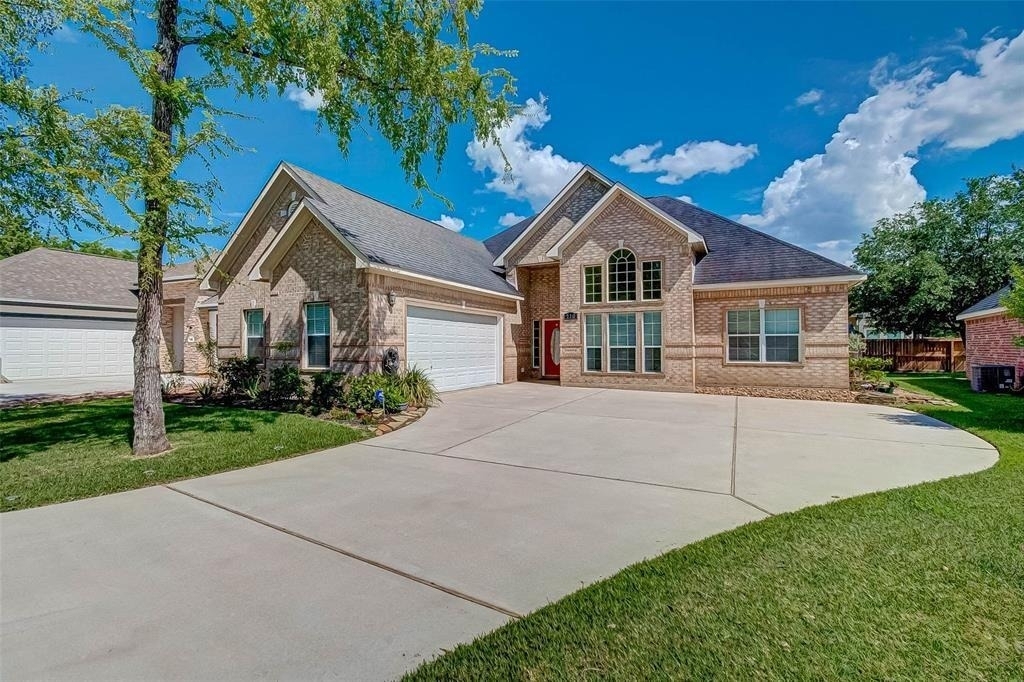 110 Monterrey Road W - Photo 0