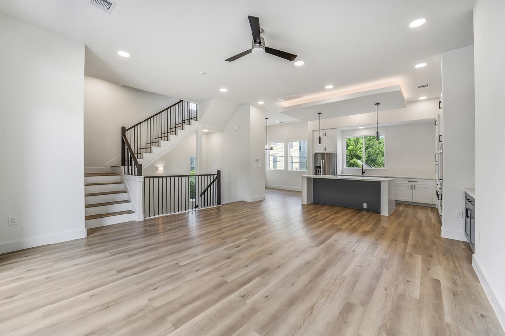 225 Willard Street - Photo 7