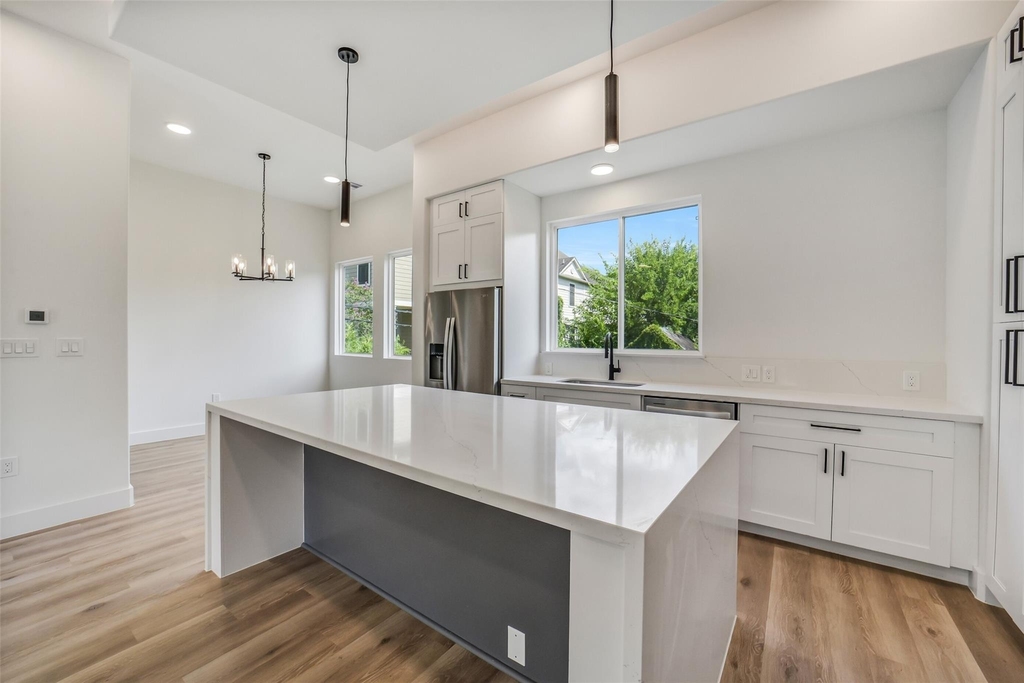 225 Willard Street - Photo 12