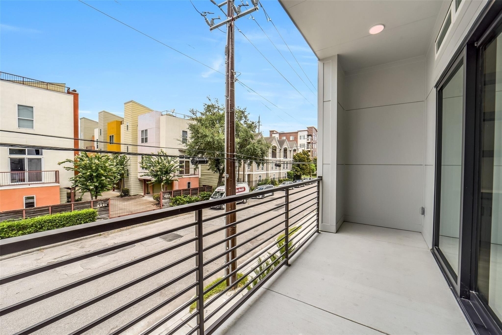 225 Willard Street - Photo 10