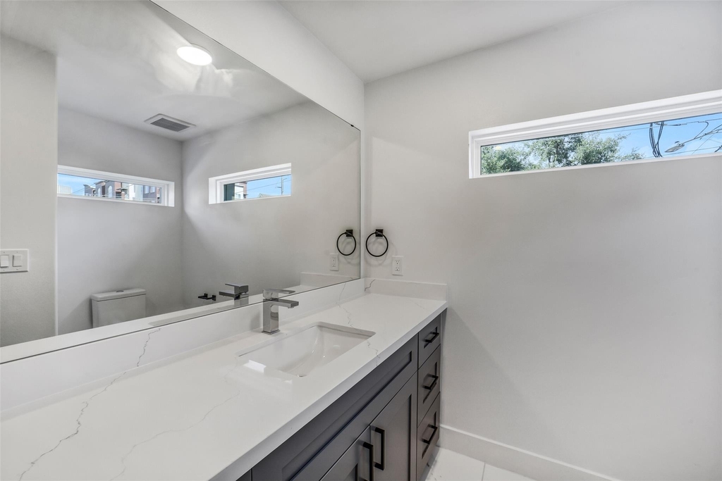 225 Willard Street - Photo 18