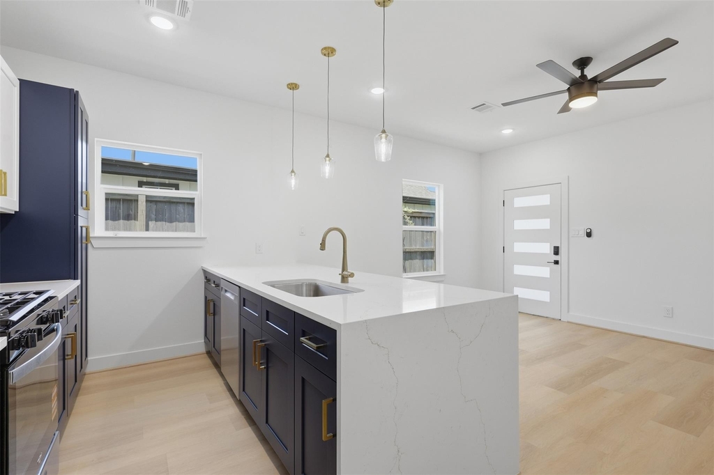 5921 Mountwood Street - Photo 8