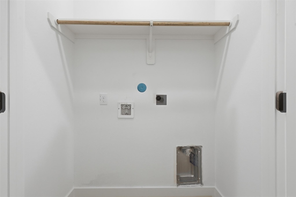 5921 Mountwood Street - Photo 11