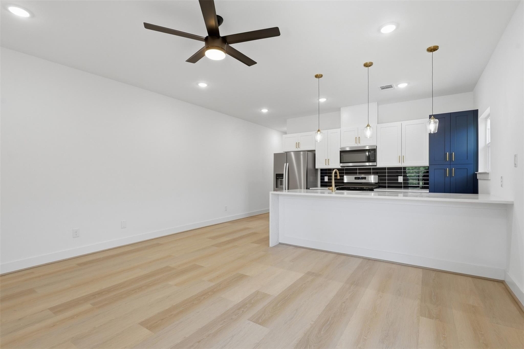 5921 Mountwood Street - Photo 3