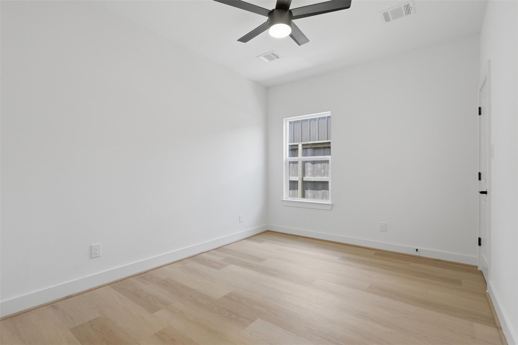 5921 Mountwood Street - Photo 12