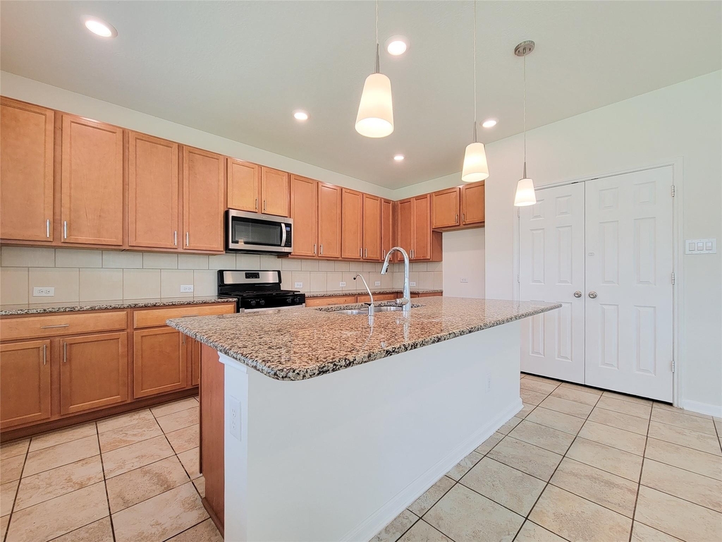 14108 Wedgewood Lakes Court - Photo 10