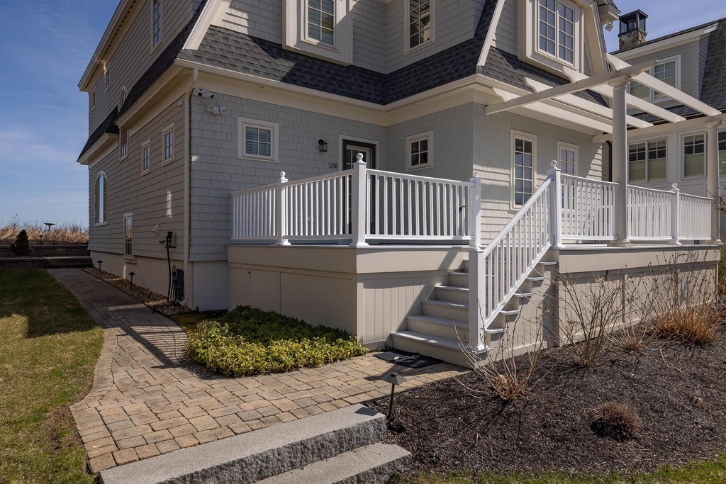1138 Ocean - Photo 37