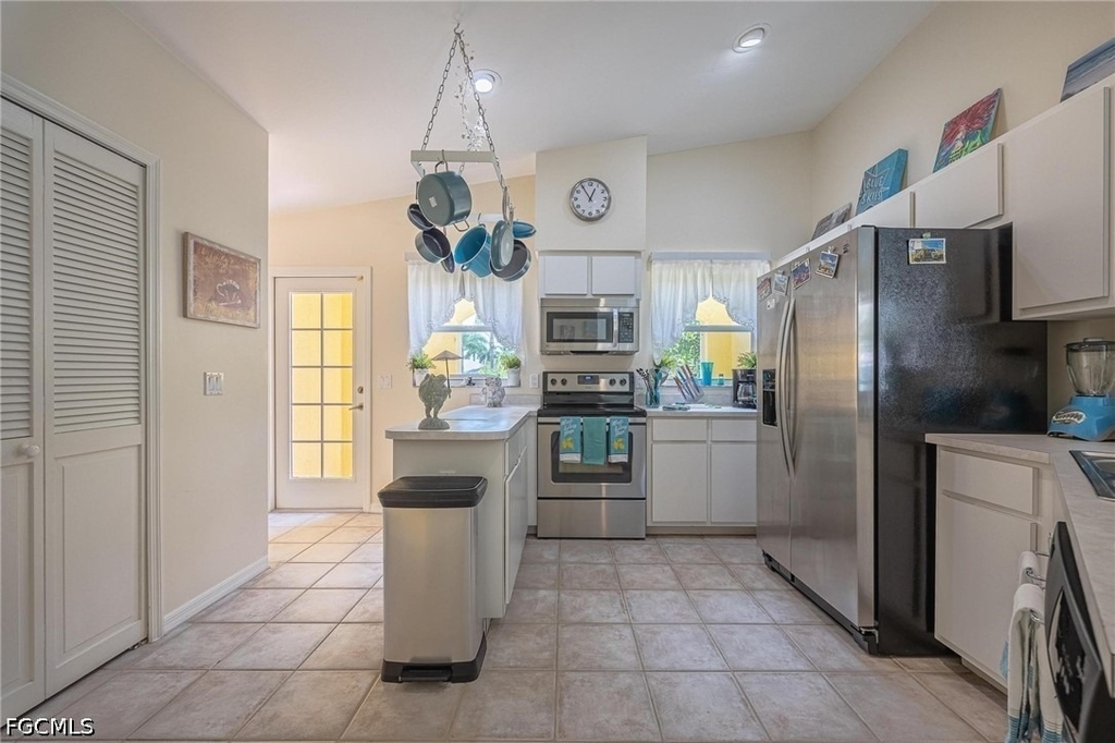 4123 Sw 26th Place - Photo 13