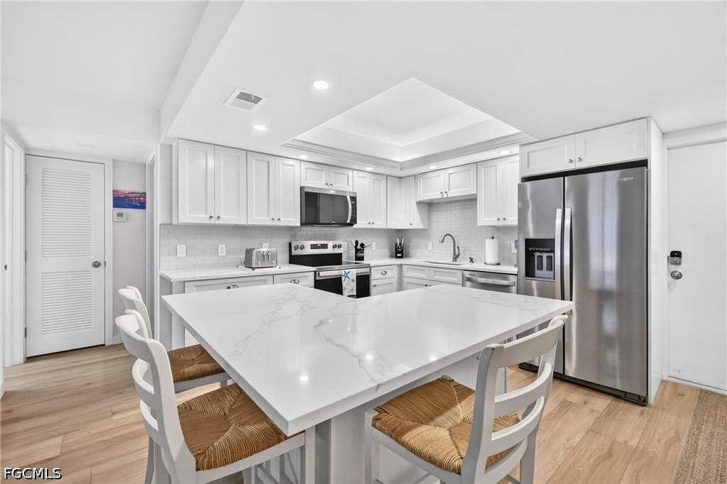 100 Estero Boulevard - Photo 2
