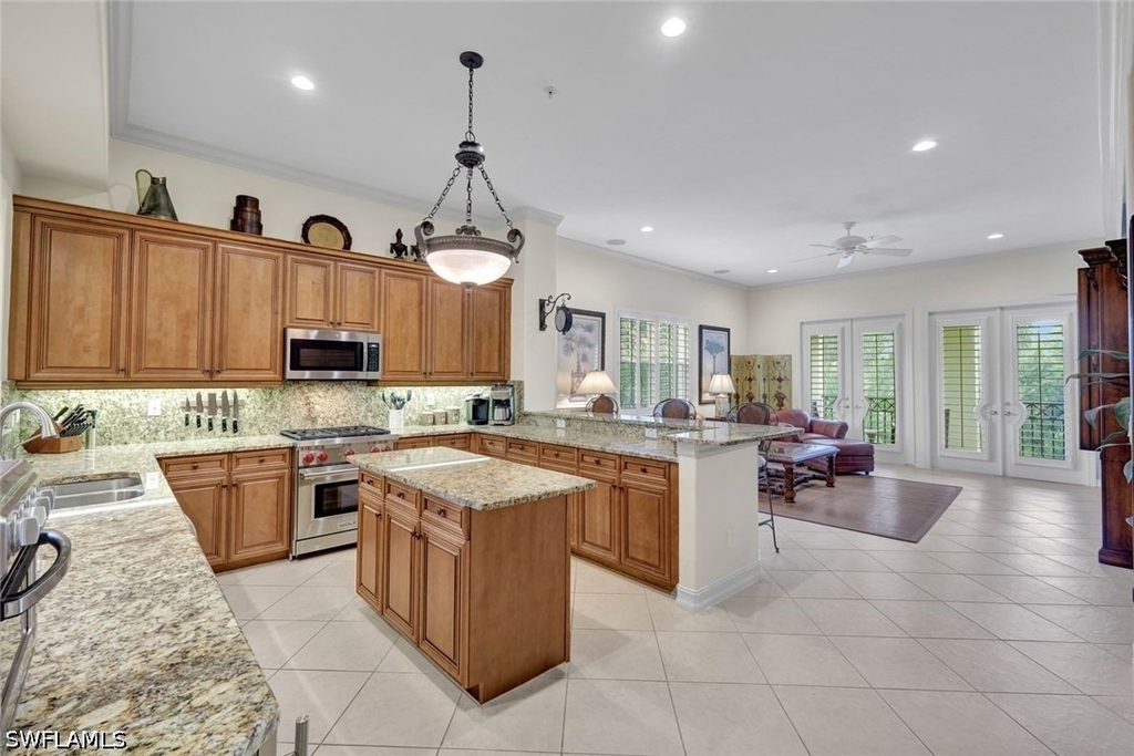 2830 Tiburon Boulevard E - Photo 5