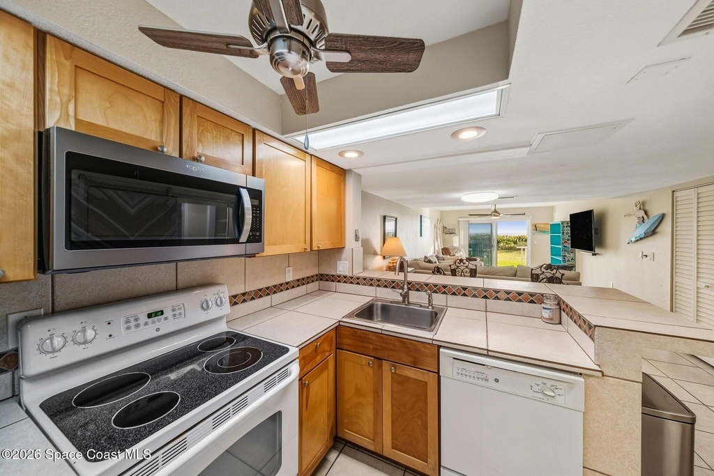 650 N Atlantic Avenue - Photo 2