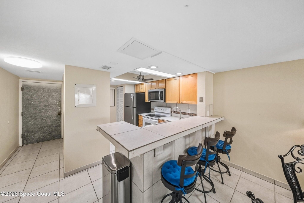 650 N Atlantic Avenue - Photo 1