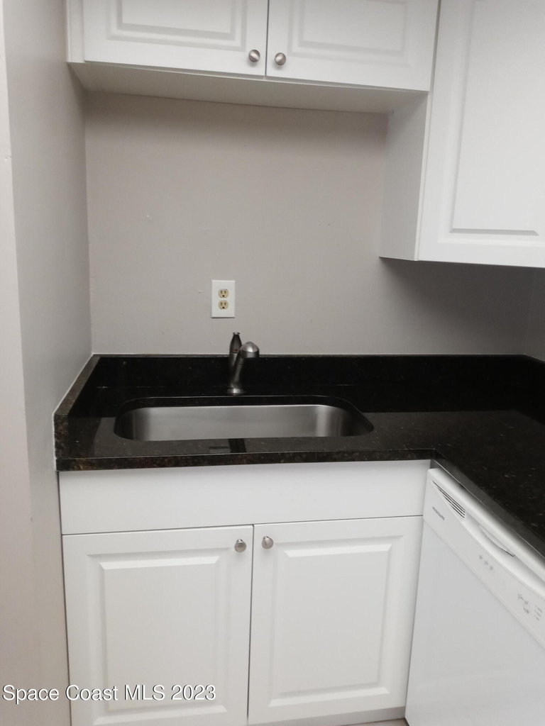1641 Sunny Brook Lane - Photo 11
