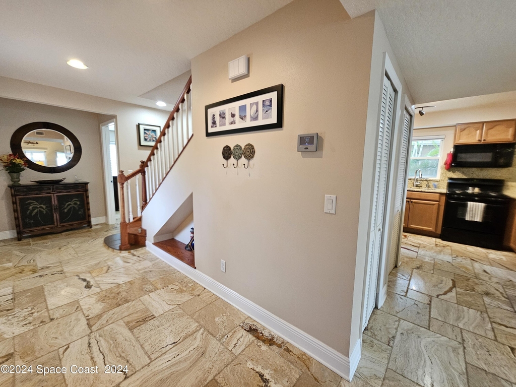 1750 E Central Avenue - Photo 3