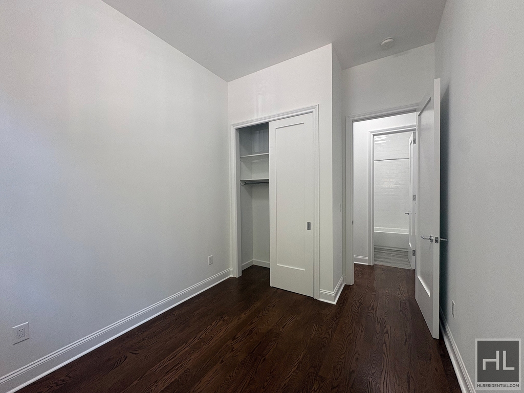 West 68 Street - Photo 5